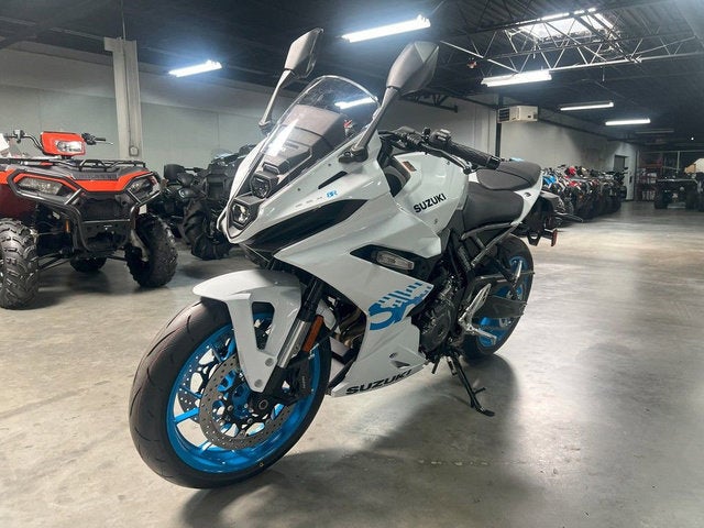 2026 Suzuki GSX-8R Base
