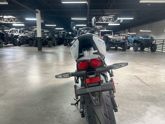 2026 Suzuki GSX-8R Base