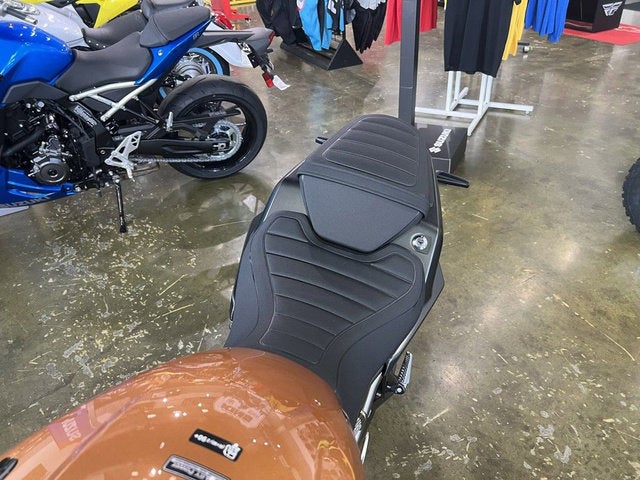 2026 Suzuki GSX-8T Base