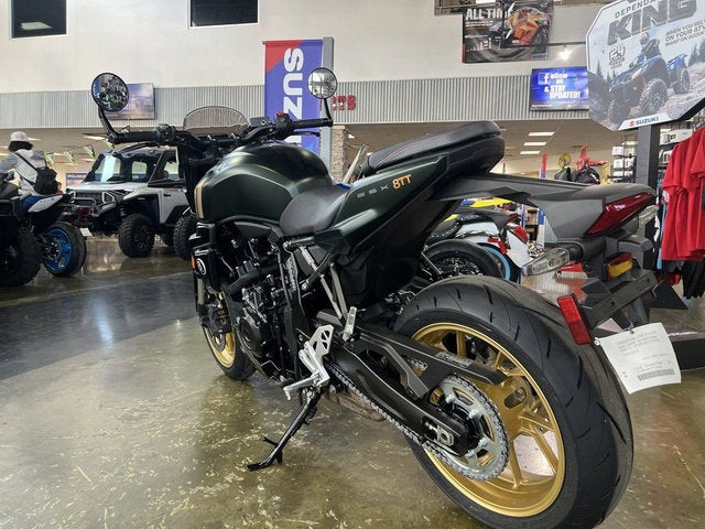 2026 Suzuki GSX-8TT Base