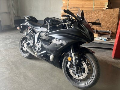 2025 Yamaha YZF R7