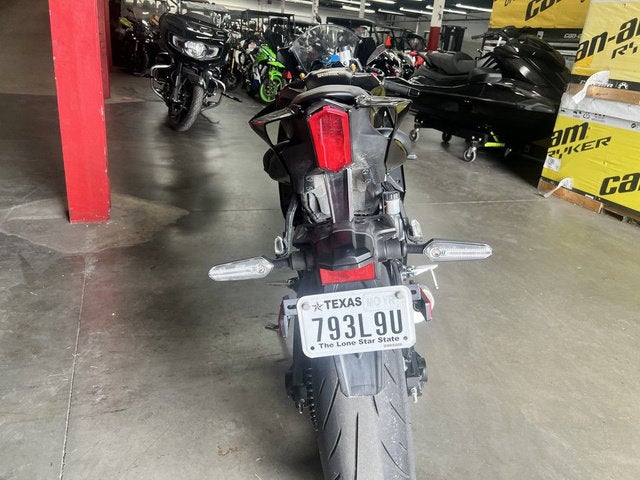 2025 Yamaha YZF R7