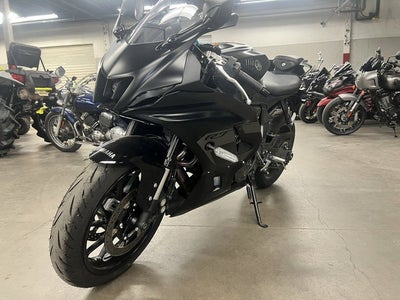 2025 Yamaha YZF R7