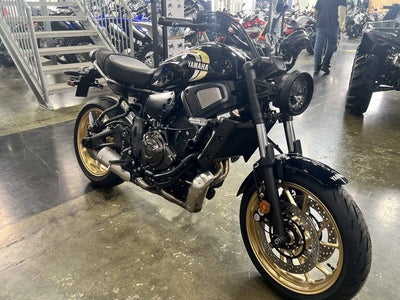 2026 Yamaha XSR700 Base