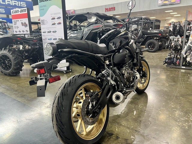 2026 Yamaha XSR700 Base