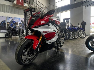 2026 Yamaha YZF-R7 70th Anniversary Edition Base
