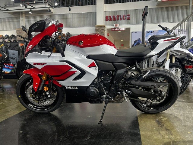 2026 Yamaha YZF-R7 70th Anniversary Edition Base