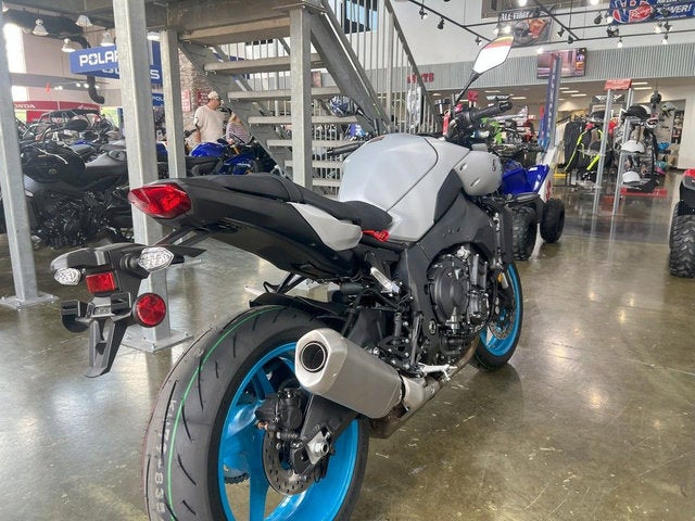 2025 Yamaha MT 10