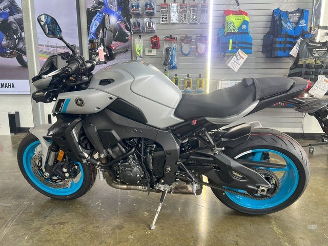 2025 Yamaha MT 10
