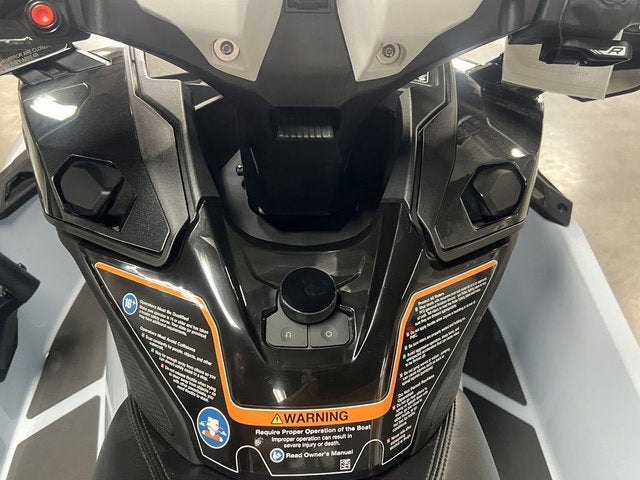 2025 Kawasaki Ultra 160 LX-S Angler