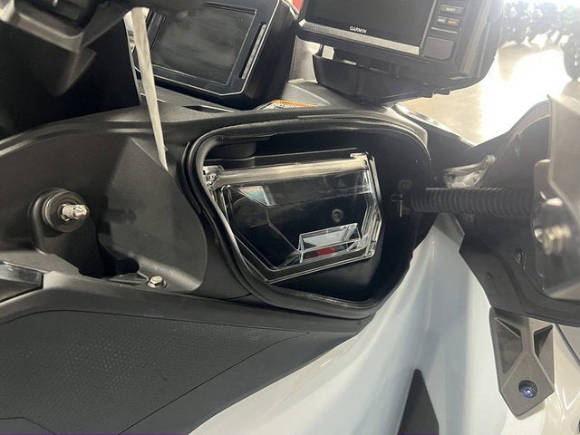 2025 Kawasaki Ultra 160 LX-S Angler