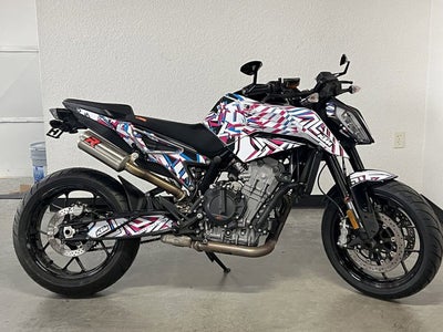 2024 KTM 790 DUKE Base