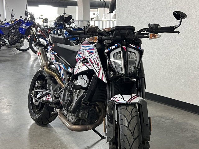 2024 KTM 790 DUKE Base