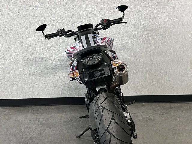 2024 KTM 790 DUKE Base