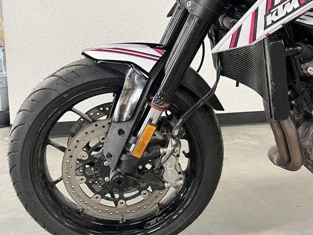 2024 KTM 790 DUKE Base