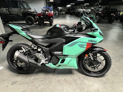2026 Yamaha YZF-R3 Base