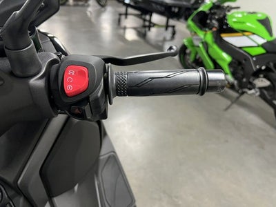 2026 Yamaha XMAX Base