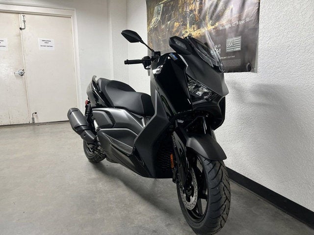 2026 Yamaha XMAX Base