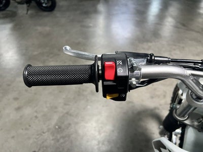 2027 Kawasaki KLX 140R L