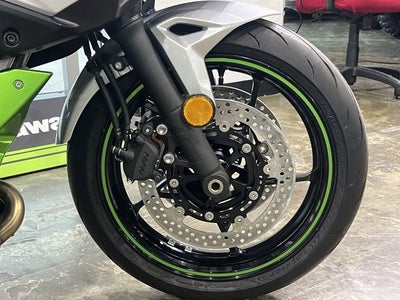 2024 Kawasaki Ninja 7 Hybrid ABS Base