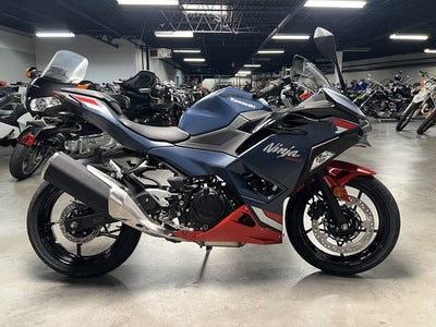 2026 Kawasaki Ninja 500 Base