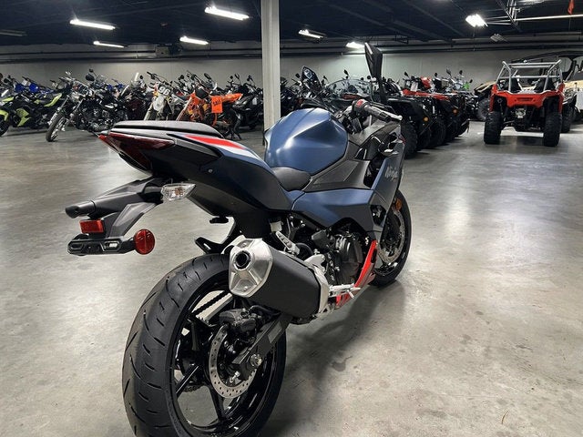 2026 Kawasaki Ninja 500 Base