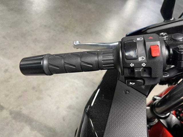 2026 Kawasaki Ninja 500 Base