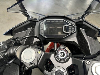 2026 Kawasaki Ninja 500 Base