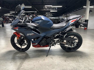 2026 Kawasaki Ninja 500 Base