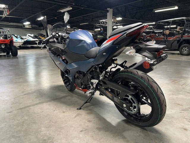 2026 Kawasaki Ninja 500 Base