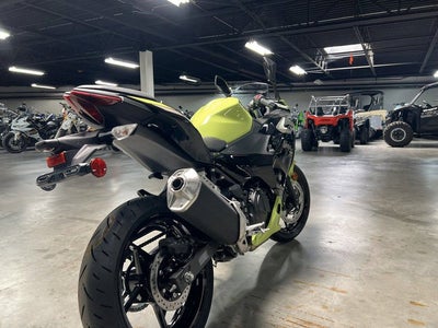 2026 Kawasaki Ninja 500 Base