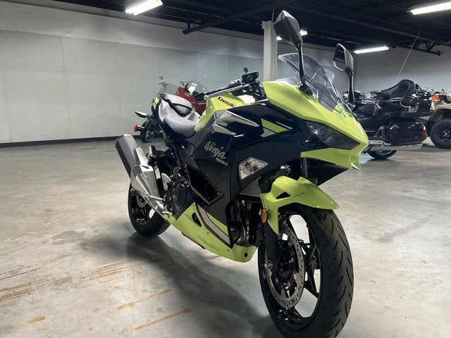 2026 Kawasaki Ninja 500 Base
