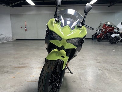 2026 Kawasaki Ninja 500 Base