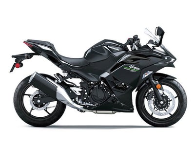 2024 Kawasaki Ninja 500 Base