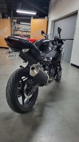 2024 Kawasaki Ninja 500 Base
