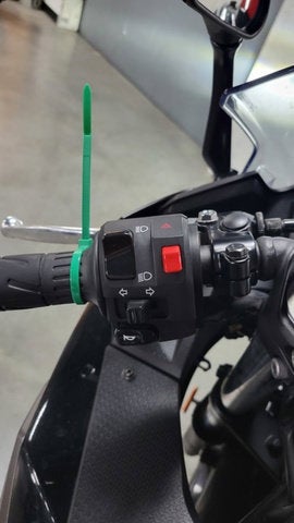 2024 Kawasaki Ninja 500 Base