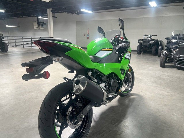 2025 Kawasaki Ninja 500 KRT Edition Base