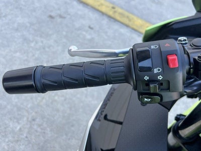 2026 Kawasaki Ninja 500 SE ABS Base