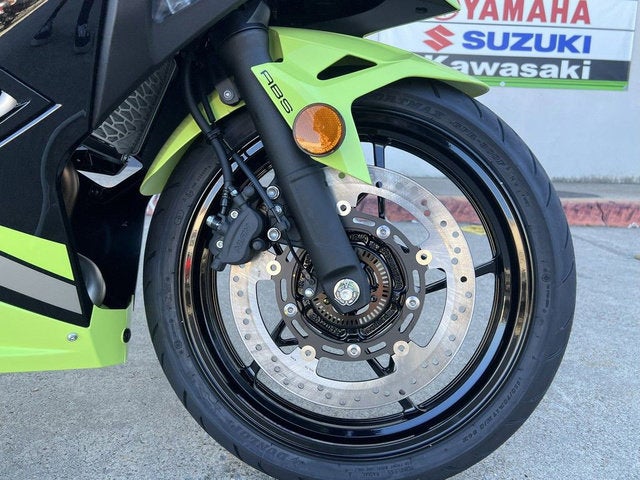 2026 Kawasaki Ninja 500 SE ABS Base