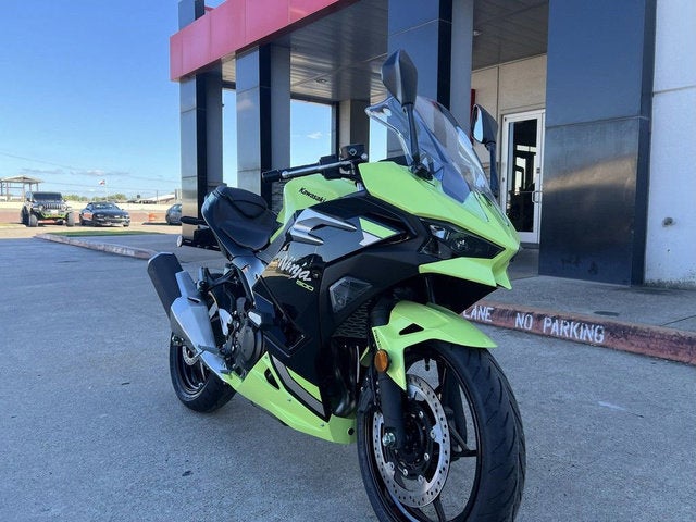 2026 Kawasaki Ninja 500 SE ABS Base