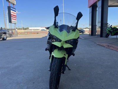2026 Kawasaki Ninja 500 SE ABS Base