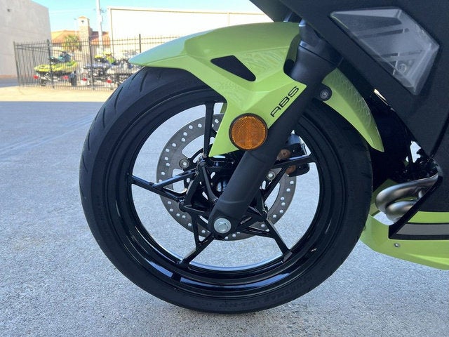 2026 Kawasaki Ninja 500 SE ABS Base