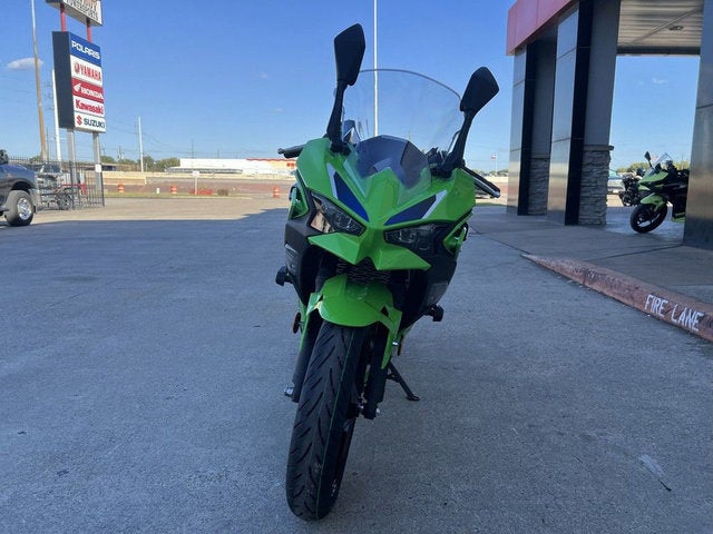 2026 Kawasaki Ninja 500 SE ABS Base