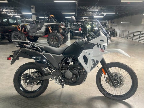 2025 Kawasaki KLR 650 Pearl Crystal White/Metallic Carbon Gray Metallic Matte Old School Green