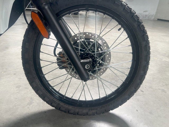 2025 Kawasaki KLR 650 S Pearl Crystal WhiteMetallic Carbon Gray