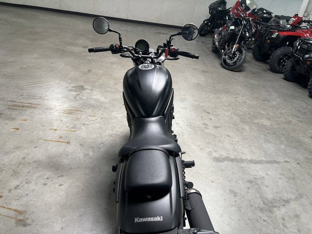 2025 Kawasaki Z900 ABS Metallic Spark Black/Metallic Carbon Gray Base