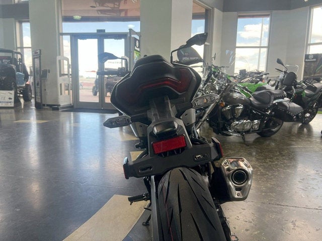 2025 Kawasaki Z900 ABS Galaxy Silver/Metallic Spark Black Base