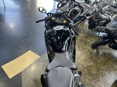 2025 Kawasaki NINJA ZX -4R ABS Base