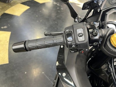 2025 Kawasaki NINJA ZX -4R ABS Base