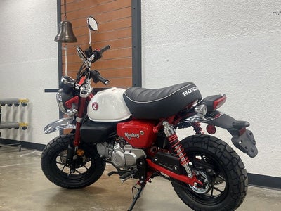 2025 Honda Monkey ABS